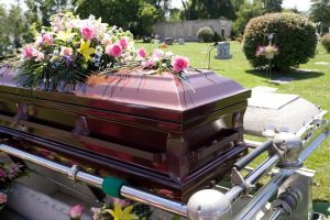 Особенности и нюансы проведения пеших похорон